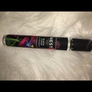 Nest Black tulip rollerball fragrance